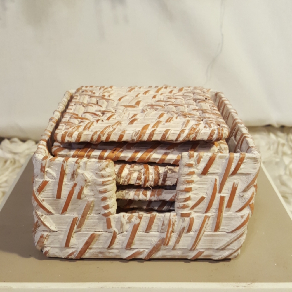 Coaster Set Wicker.